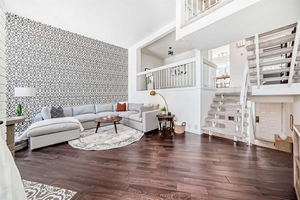 23, 10457 19 Street SW, Calgary — main listing photo