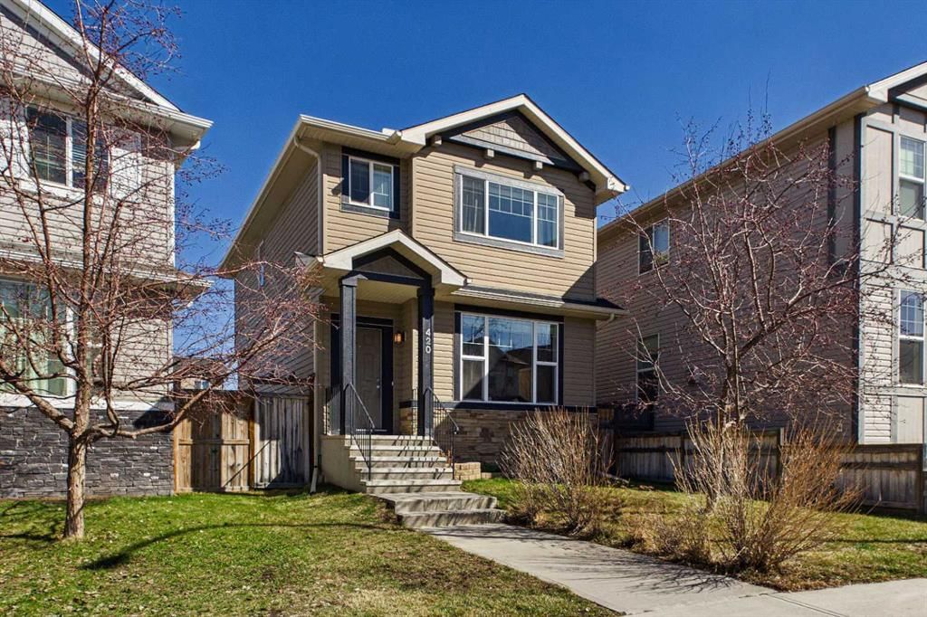 420 Cranberry Circle SE, Calgary — photo 3 of 38