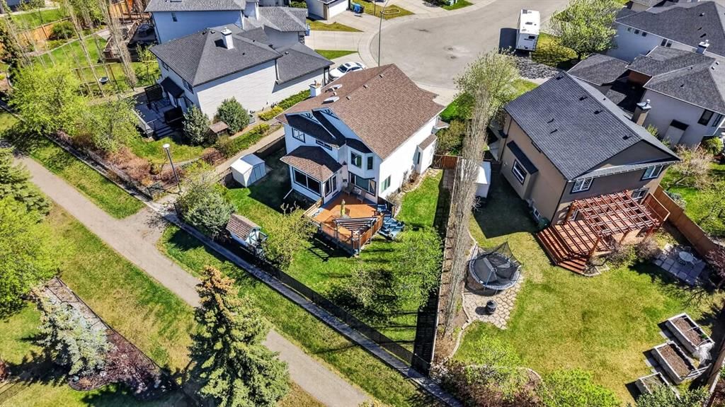 230 Rocky Ridge Cove NW, Calgary — photo 2 of 50