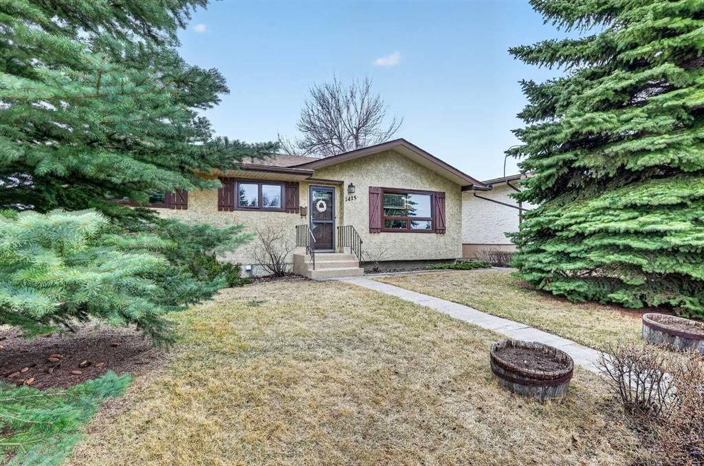 1415 108 Avenue SW, Calgary — main listing photo