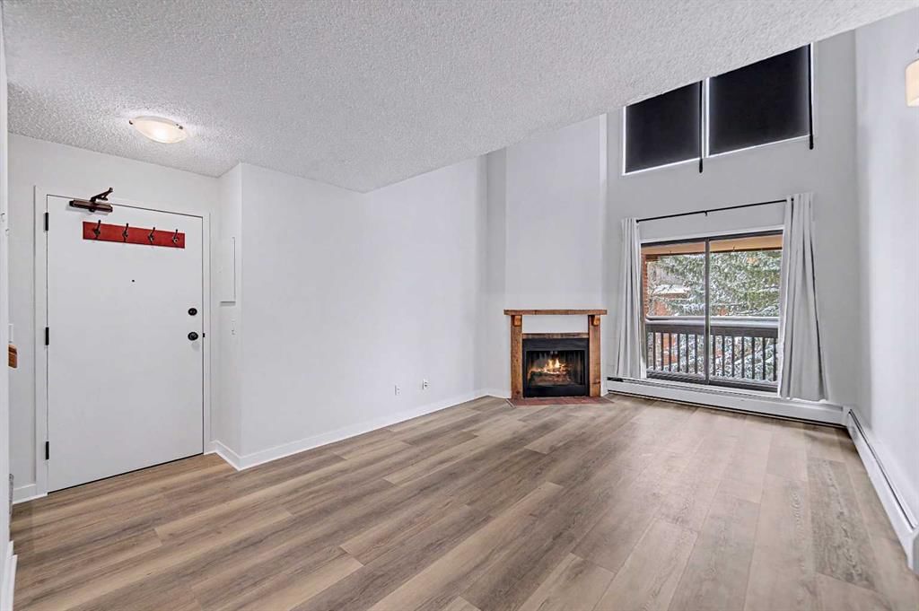 302A, 7301 4a Street SW, Calgary — photo 5 of 33