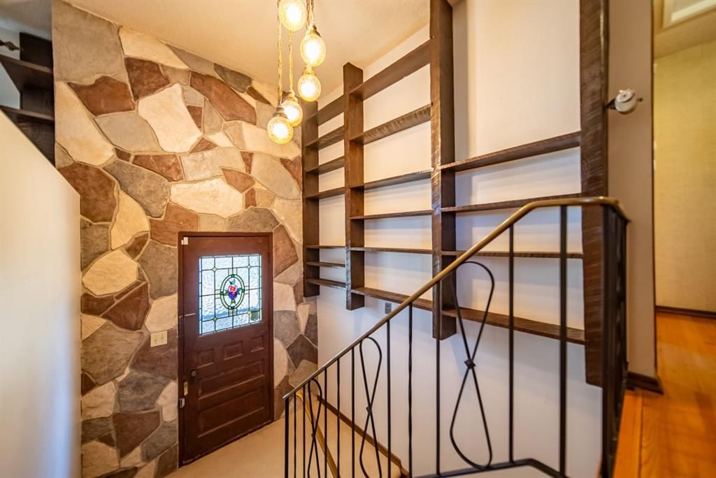 3030 31A Street SE, Calgary — main listing photo