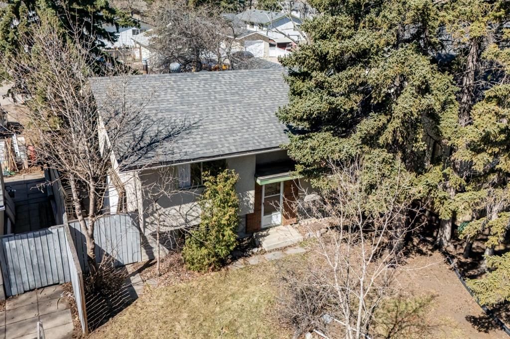 3030 31A Street SE, Calgary — photo 3 of 41