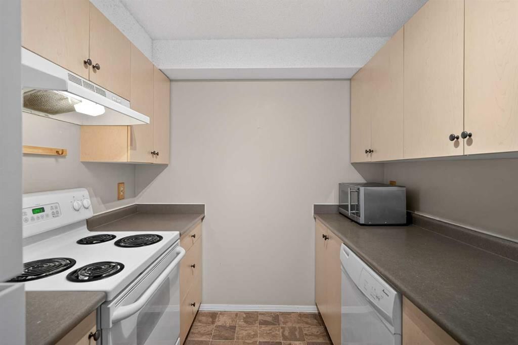 3223, 16320 24 Street SW, Calgary — main listing photo