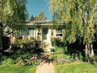 3207 25 Street SW, Calgary — photo 3 of 38