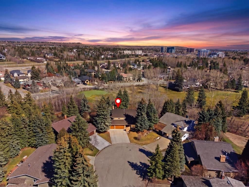 316 Varsity Estates Mews NW, Calgary — main listing photo