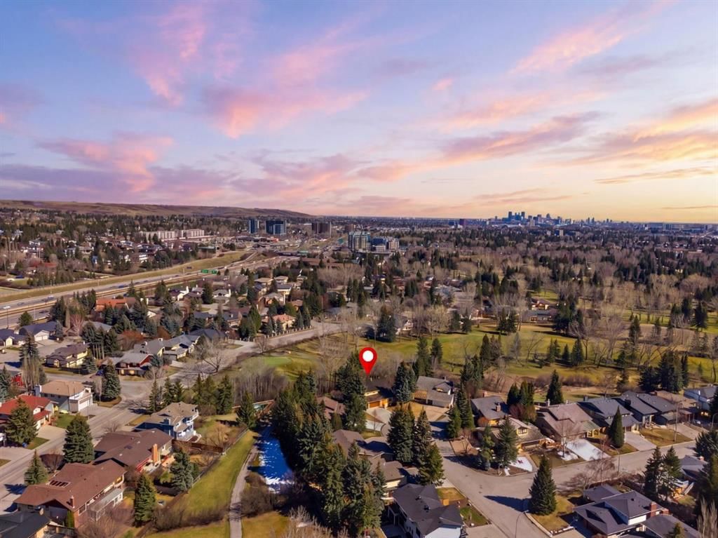316 Varsity Estates Mews NW, Calgary — photo 4 of 48