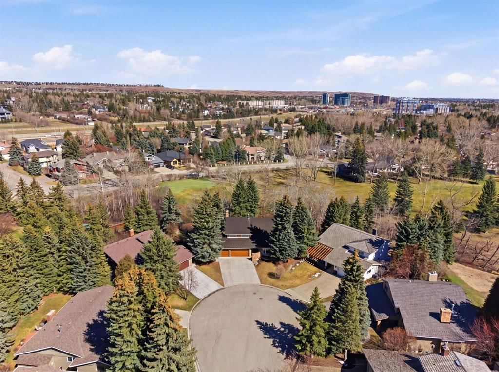 316 Varsity Estates Mews NW, Calgary — photo 5 of 48