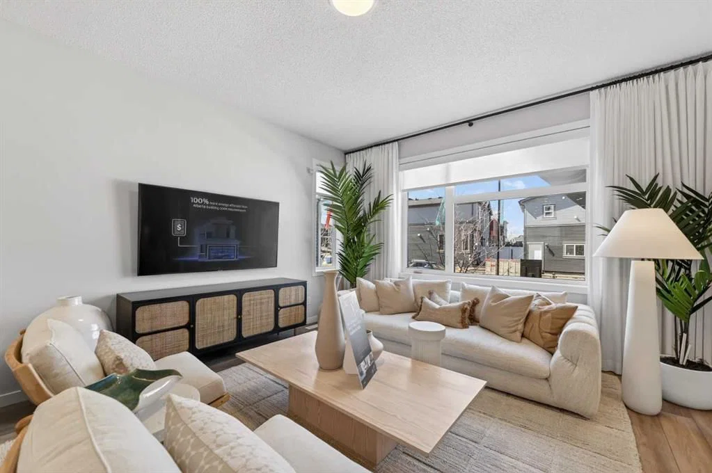 16 Belmont Place SW, Calgary — photo 3 of 15