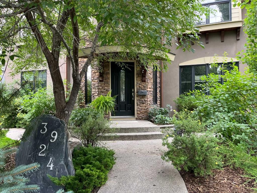 3924 15A Street SW, Calgary — photo 3 of 49