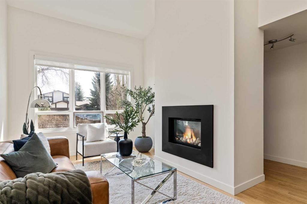 618 51 Avenue SW, Calgary — photo 2 of 50