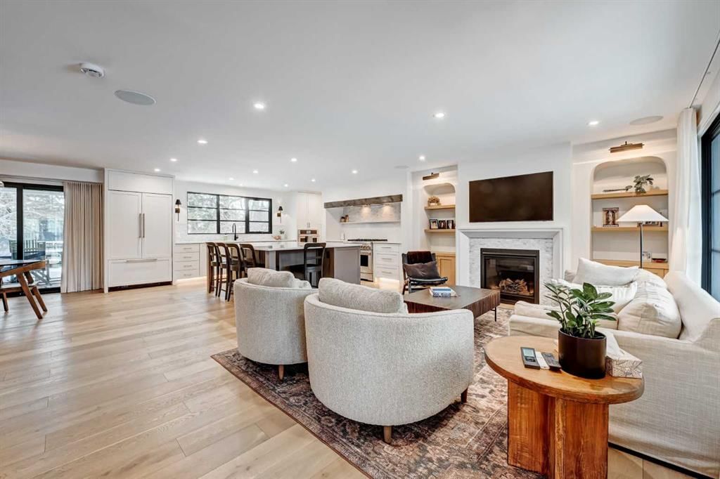 6755 Livingstone Drive SW, Calgary — photo 4 of 49