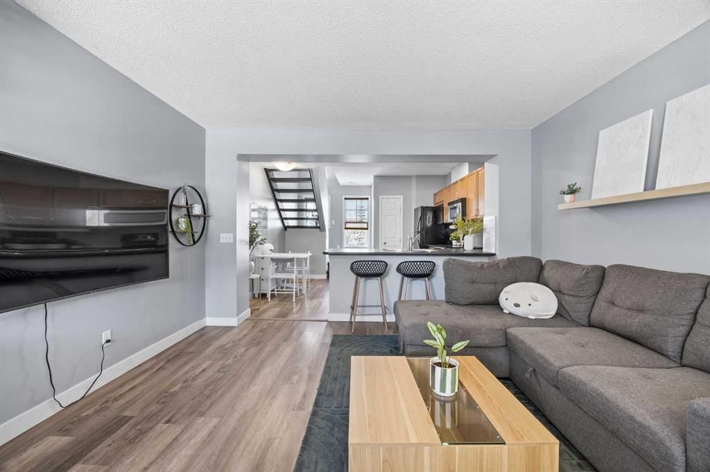 3065 New Brighton Gardens SE, Calgary — photo 4 of 33