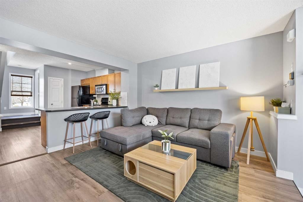 3065 New Brighton Gardens SE, Calgary — photo 5 of 33