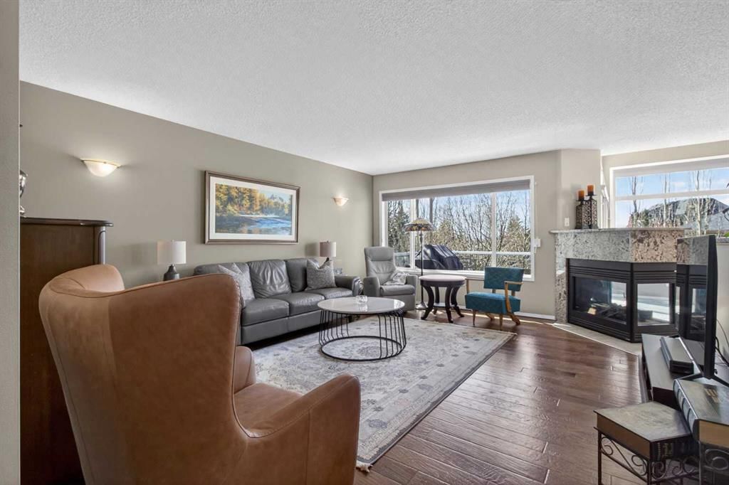 3737 Springbank Drive SW, Calgary — photo 5 of 44
