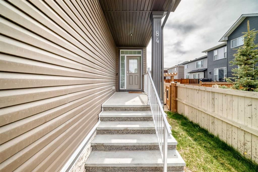 84 Evansfield Close NW, Calgary — photo 2 of 42