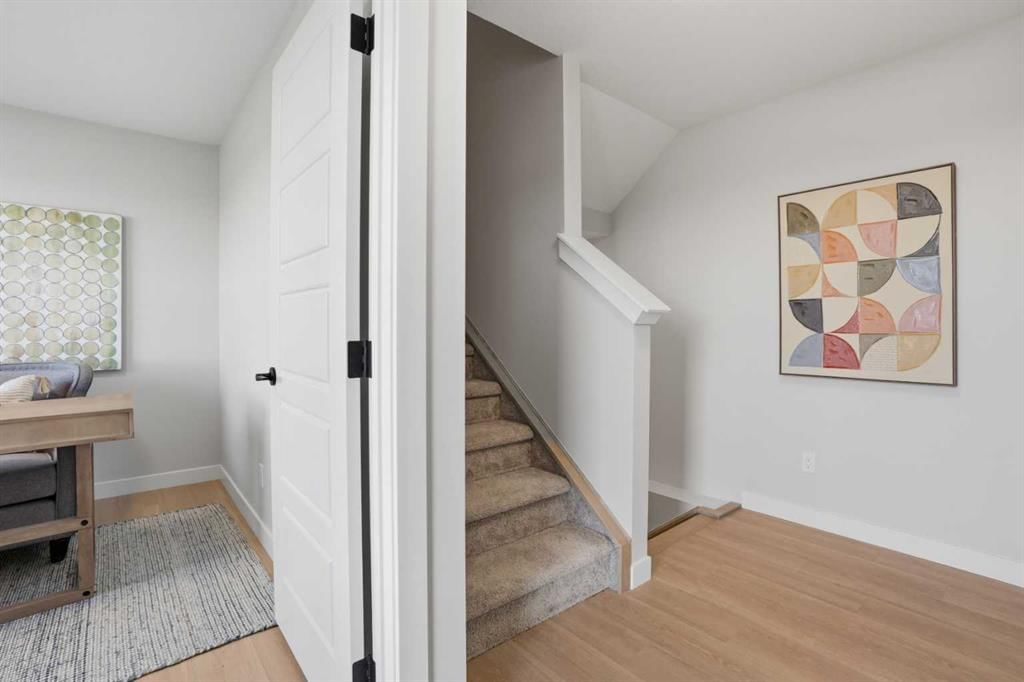 85 Wild Rose Way SE, Calgary — photo 3 of 35