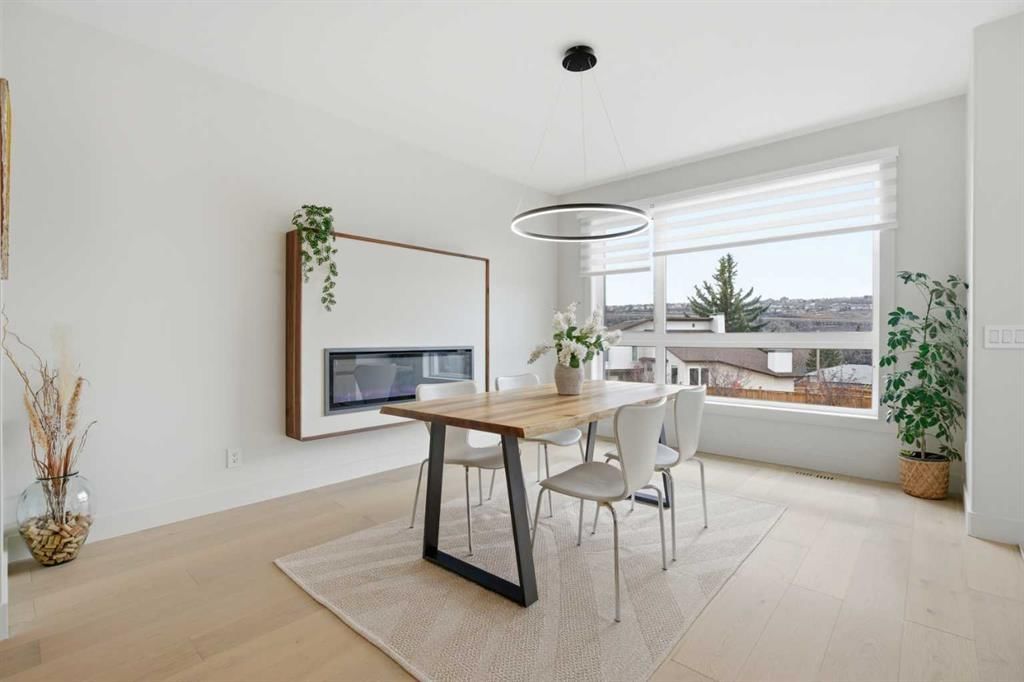 5232 21 Avenue NW, Calgary — photo 3 of 34