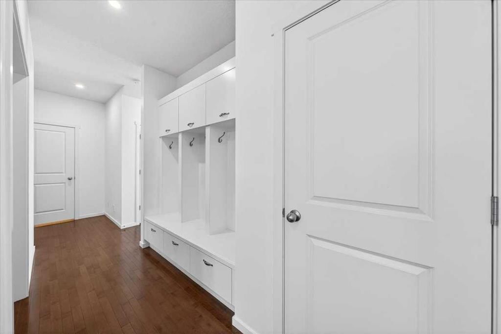 20 Nolancrest Green NW, Calgary — photo 5 of 47
