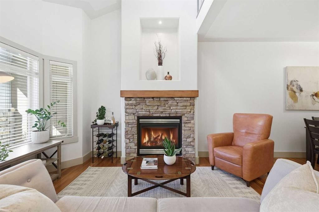 4014 Patricia Landing SW, Calgary — photo 2 of 43