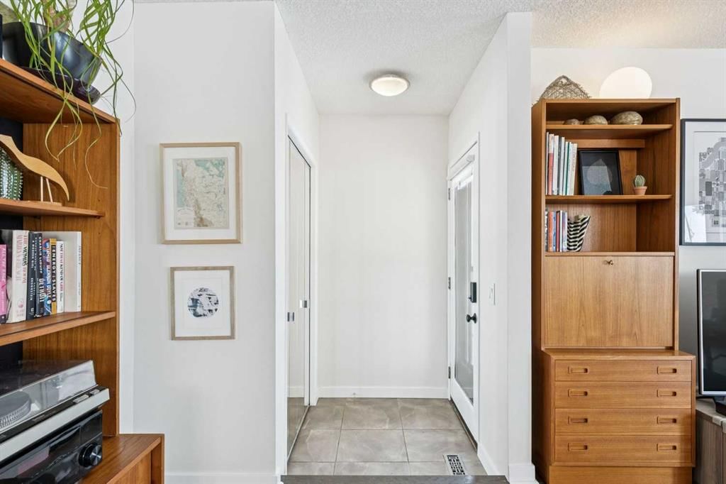52 Beddington Circle, Calgary — photo 2 of 45