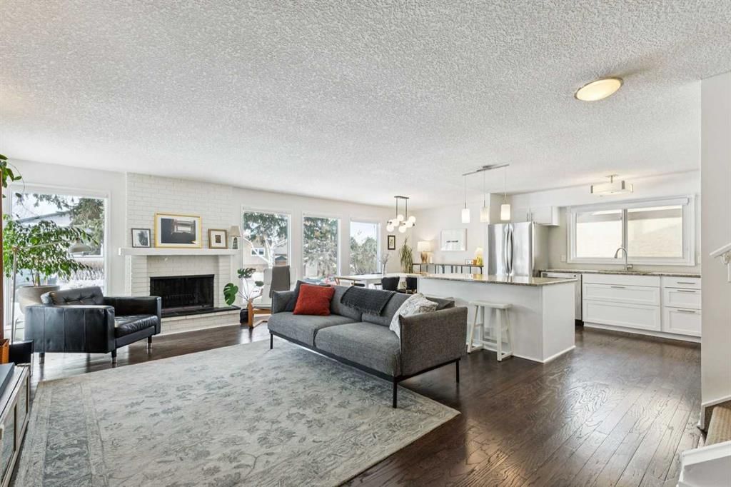 52 Beddington Circle, Calgary — photo 4 of 45
