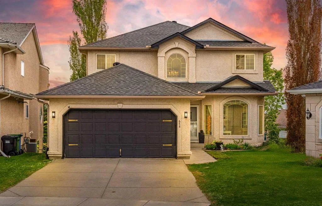 648 Scimitar Bay NW, Calgary — main listing photo