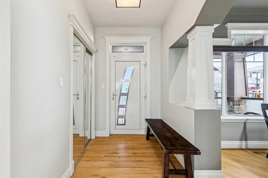 367 Discovery Place SW, Calgary — photo 2 of 48