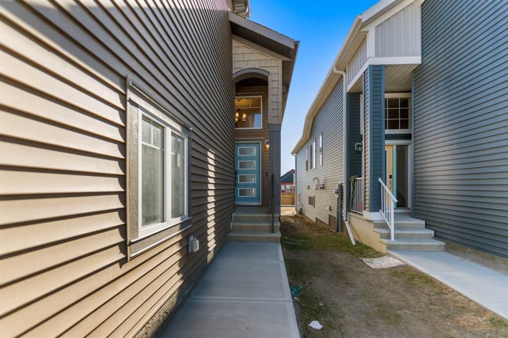 90 Homestead Circle NE, Calgary — photo 3 of 34