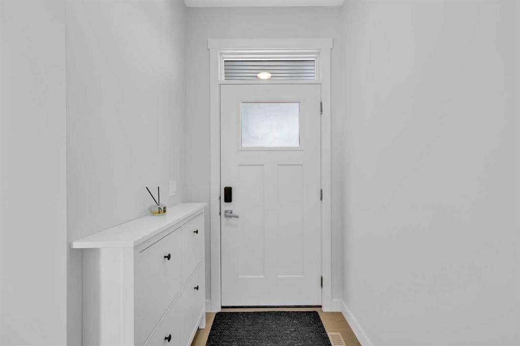 133 Arbour Lake Hill NW, Calgary — photo 3 of 50