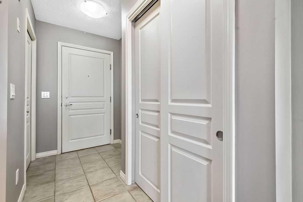 412, 5115 Richard Road SW, Calgary — photo 2 of 23