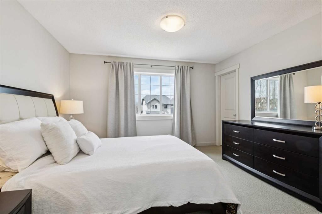 27 Elgin Terrace SE, Calgary — photo 4 of 47