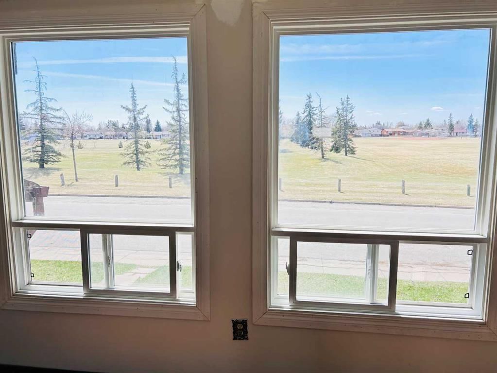 96 Templegreen Road NE, Calgary — photo 5 of 38