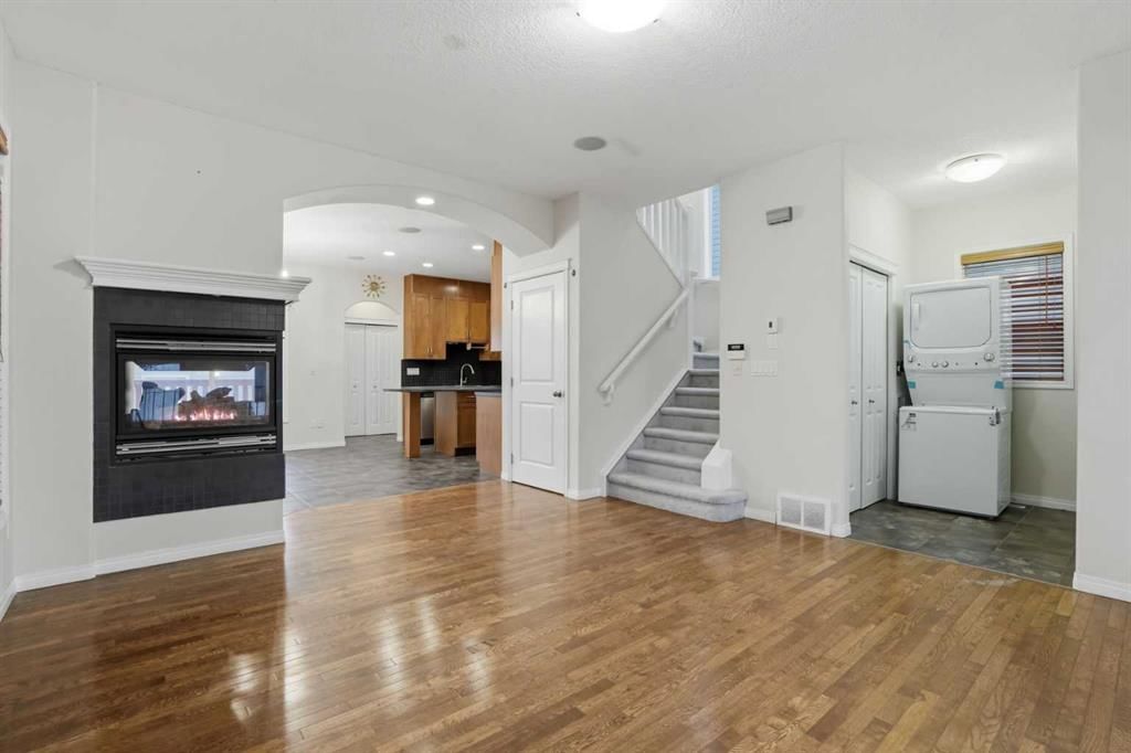 8 Taralake Way NE, Calgary — photo 5 of 50