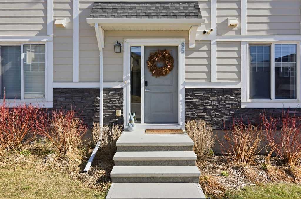95 Nolanlake Cove NW, Calgary — photo 2 of 37