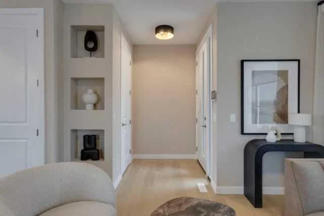 143 Ambleridge Street E, Calgary — photo 4 of 17