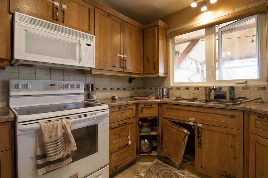 131 Templewood Road NE, Calgary — photo 3 of 14