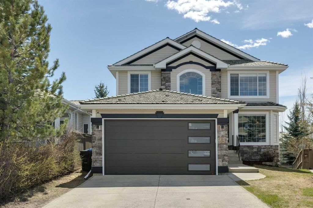 15 Springbank View SW, Calgary — main listing photo