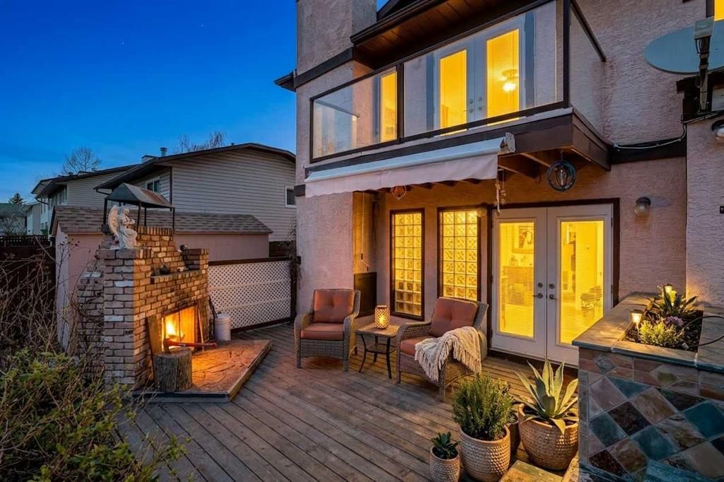 67 Woodstock Road SW, Calgary — photo 3 of 50