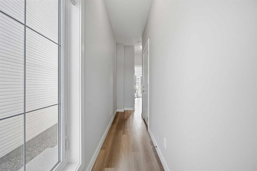1405 Sage Hill Grove NW, Calgary — photo 3 of 36