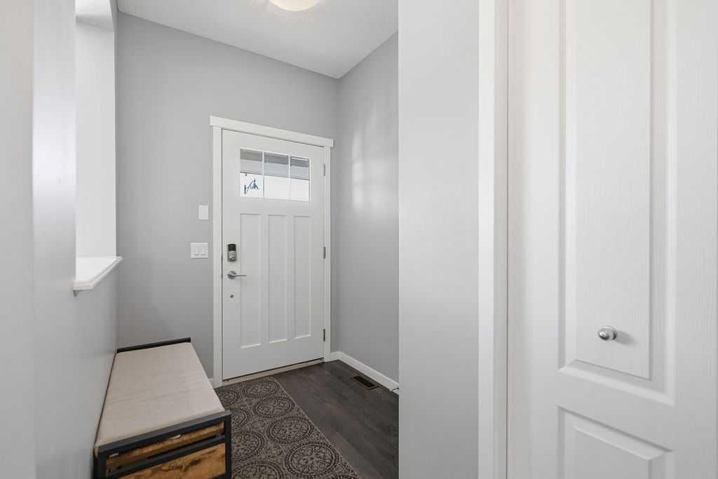 571 Mahogany Boulevard SE, Calgary — photo 4 of 50