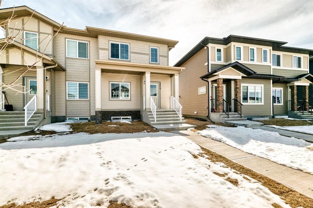 324 Cornerbrook Drive NE, Calgary — photo 2 of 44