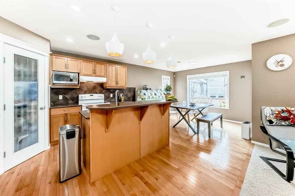 250 Royal Birch Way NW, Calgary — photo 5 of 48