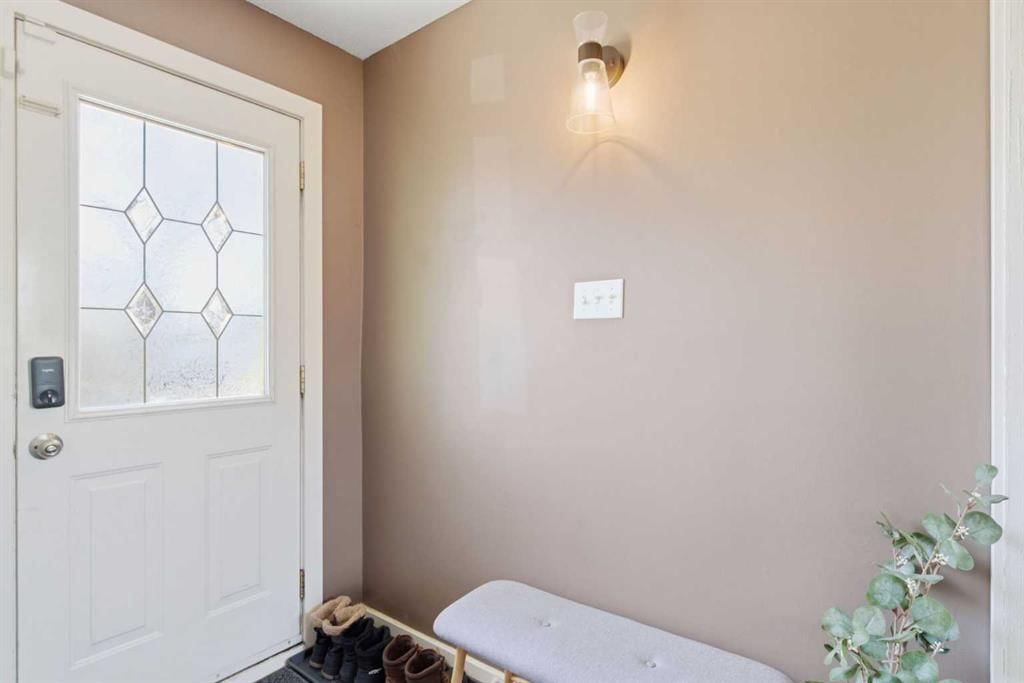 14767 Deer Ridge Drive SE, Calgary — photo 3 of 50