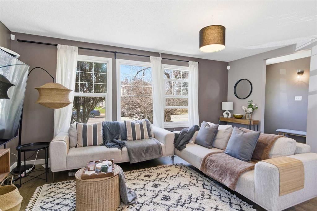 14767 Deer Ridge Drive SE, Calgary — photo 5 of 50