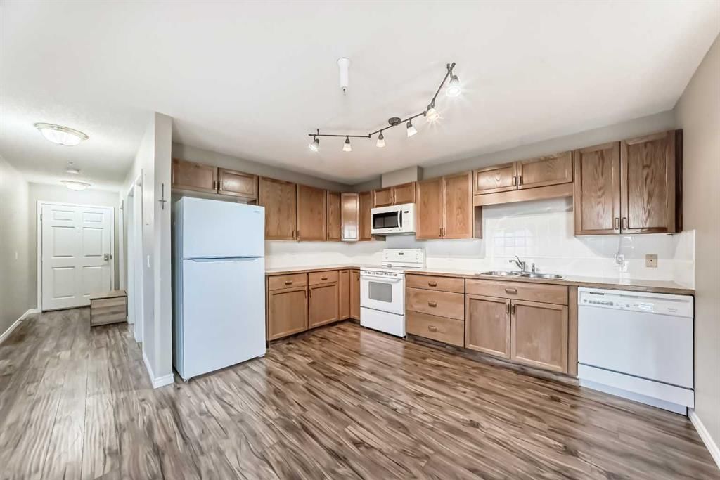 223, 305 1 Avenue NW, Airdrie — photo 5 of 33