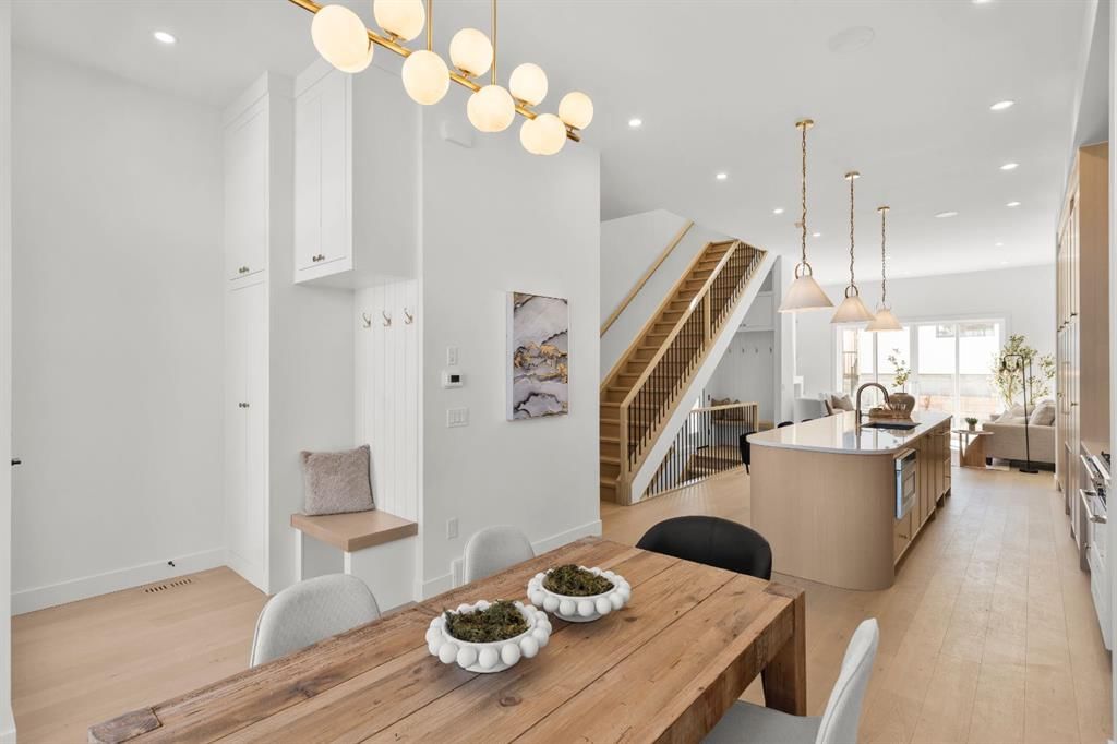 2117 22 Avenue SW, Calgary — photo 4 of 50