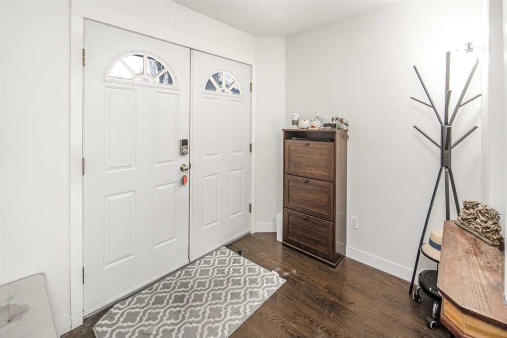 125 Coventry Crescent NE, Calgary — photo 3 of 44