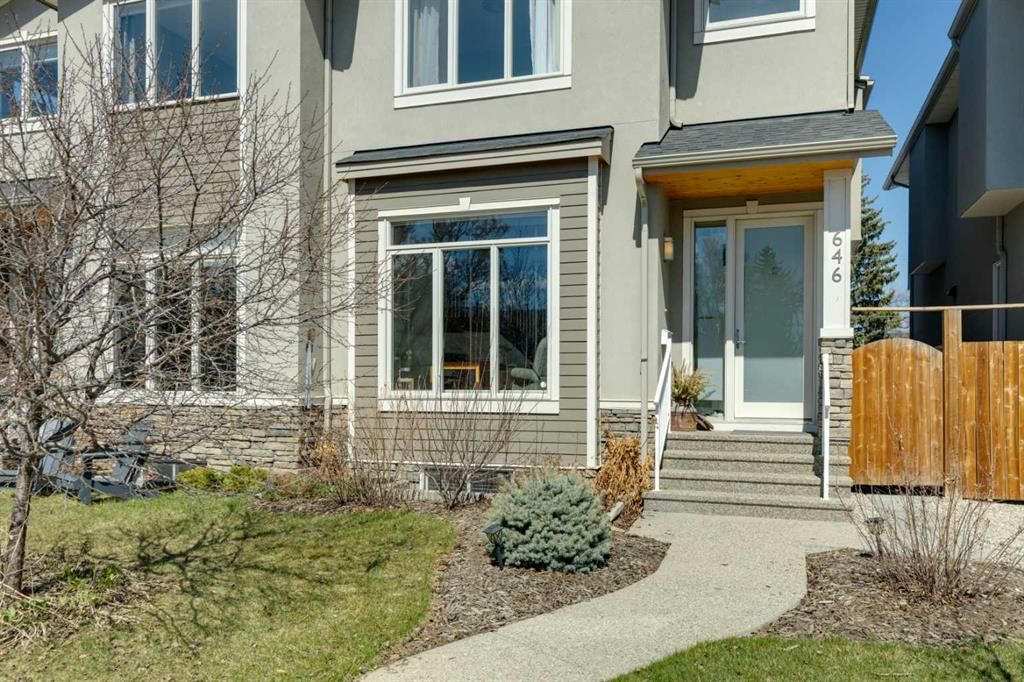 646 24 Avenue NW, Calgary — photo 2 of 49