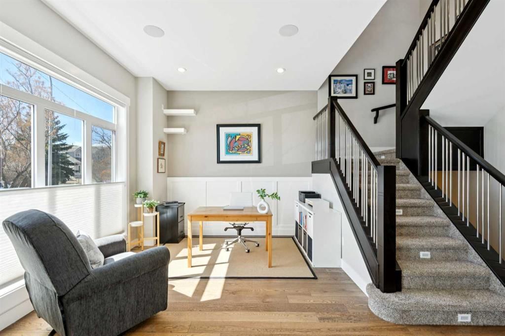 646 24 Avenue NW, Calgary — photo 5 of 49